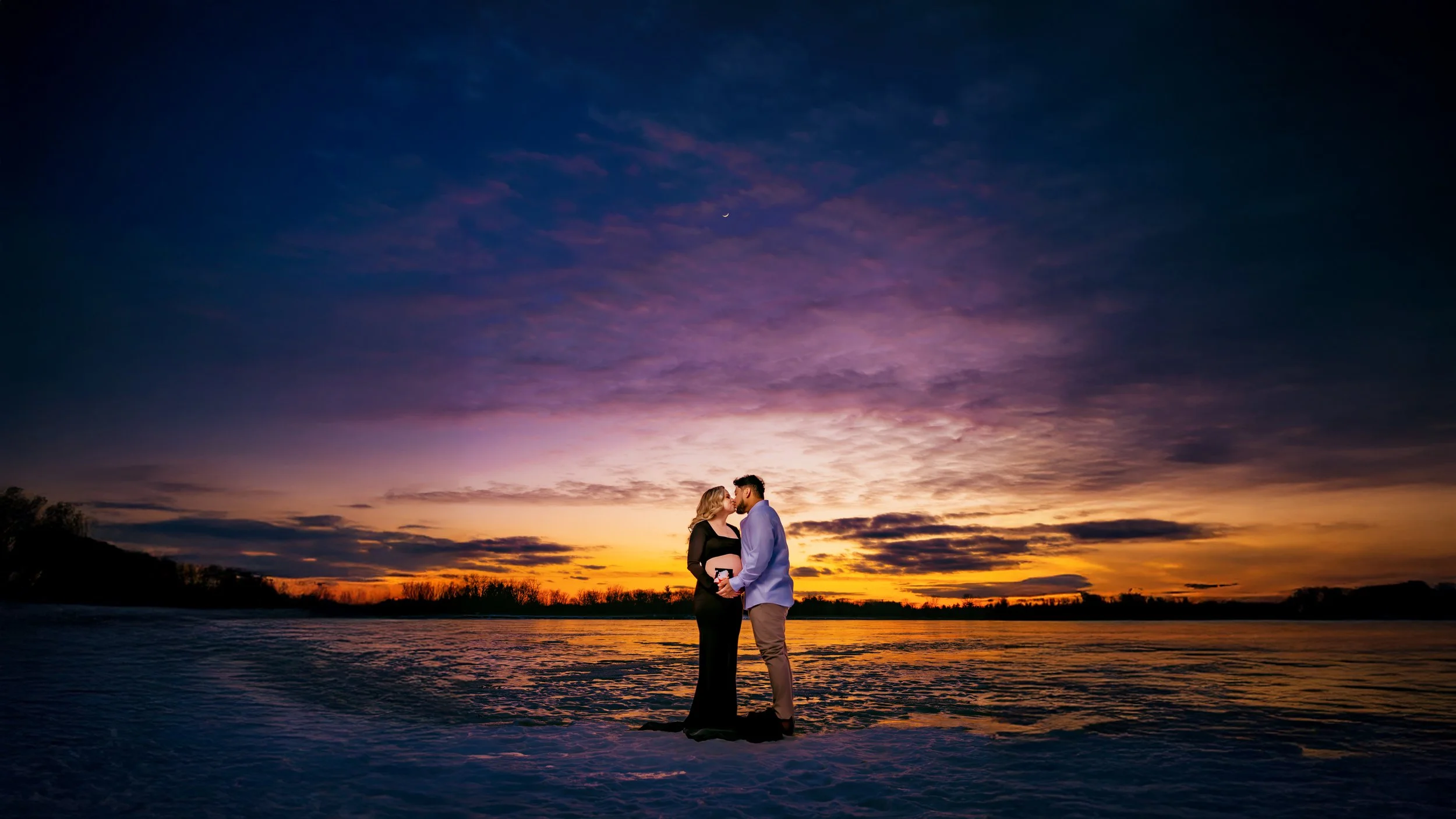 Studio vs. Outdoor Maternity Photos in Metro Detroit: Which Is Right for You?