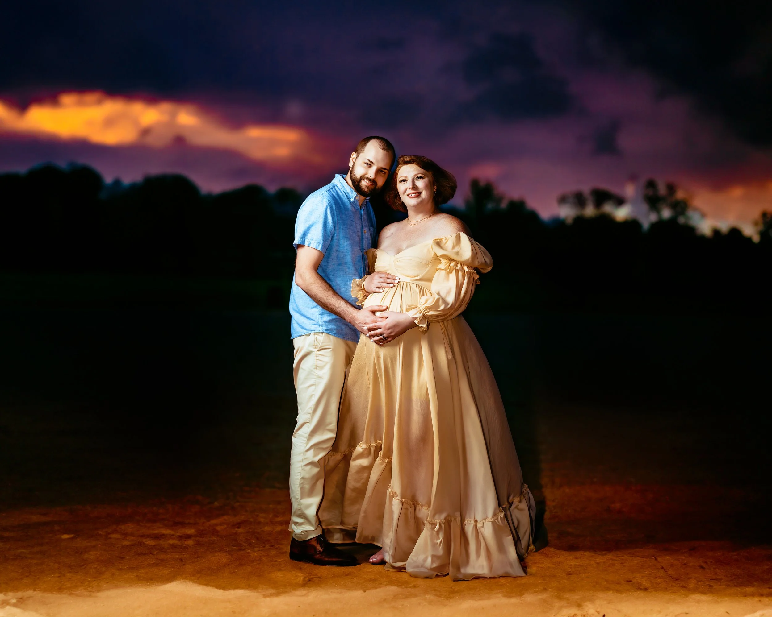 Metro Detroit Maternity Photo Inspiration by Season: Poses, Outfits &amp; Location Ideas